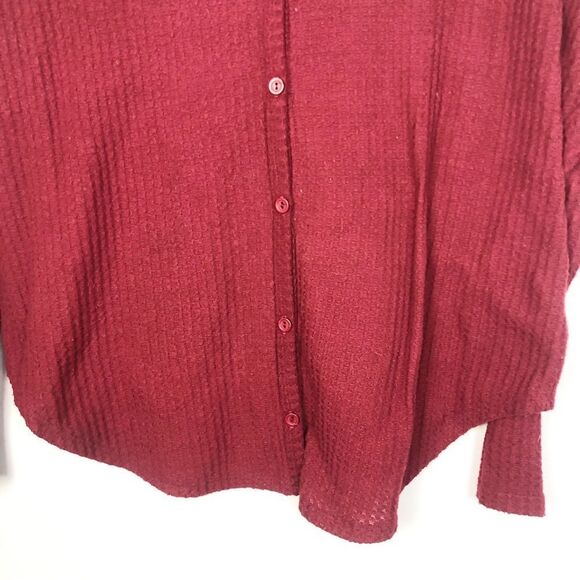 LIVE IN THE MOMENT | Burgundy Brick Waffle Knit Thermal Button Top Women’s Small - Picture 4 of 8